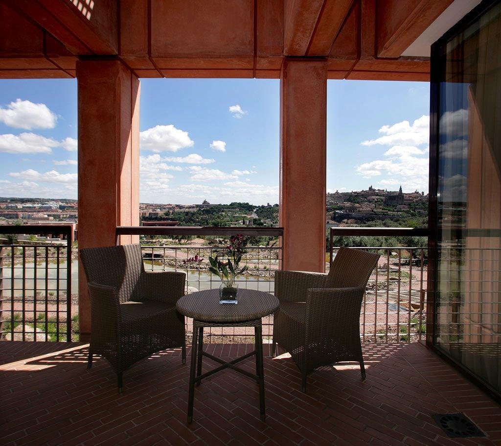 Hotel Cigarral El Bosque Toledo Exterior photo A balcony
