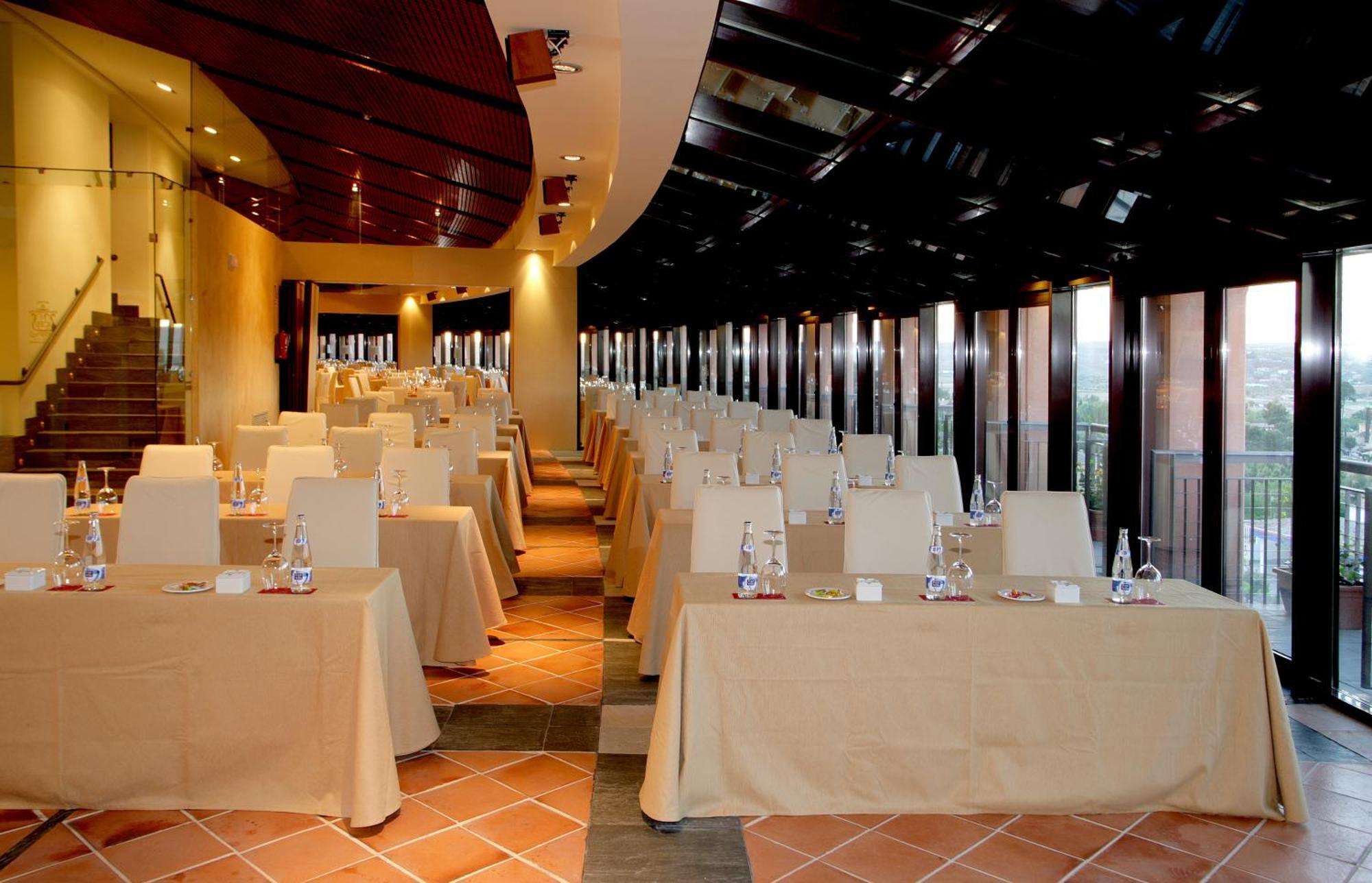 Hotel Cigarral El Bosque Toledo Exterior photo The meeting room