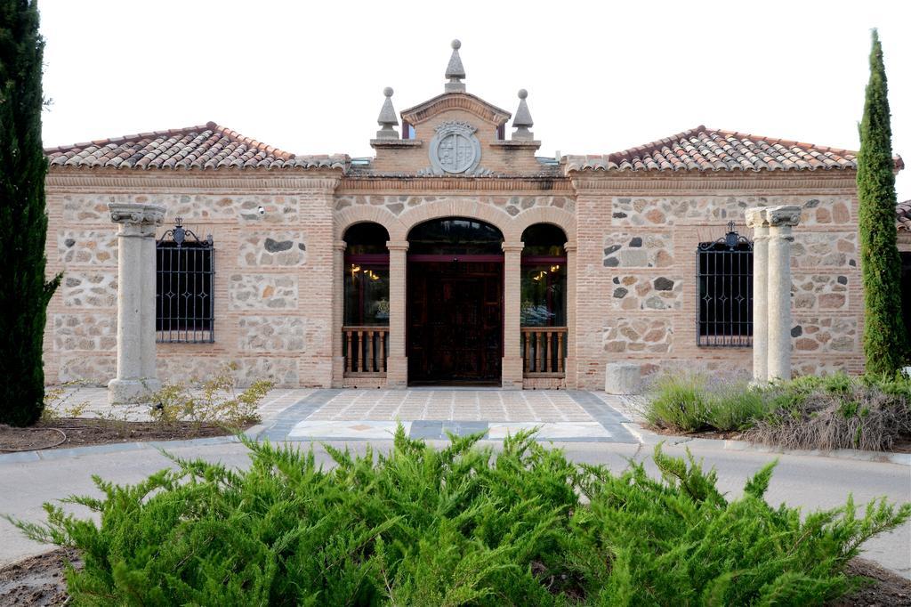 Hotel Cigarral El Bosque Toledo Exterior photo The front of the museum