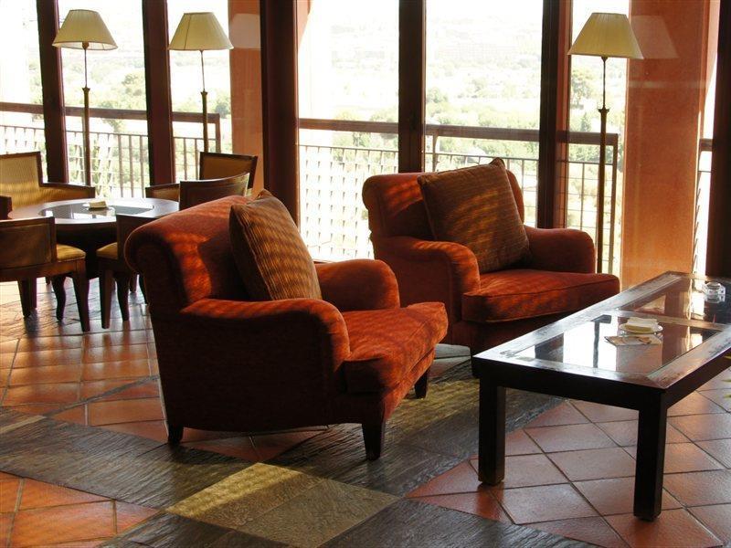 Hotel Cigarral El Bosque Toledo Exterior photo A living room